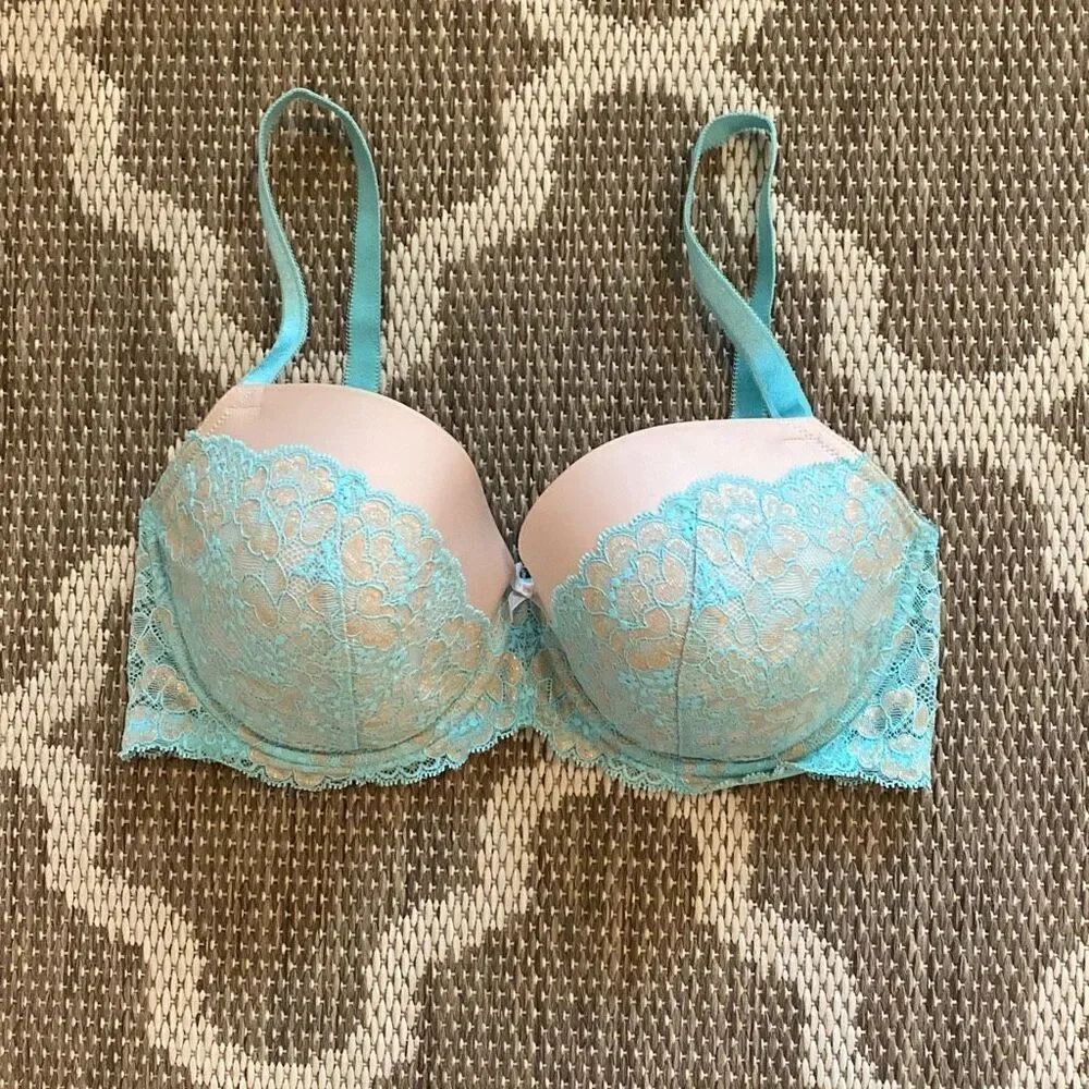 Victoria’s Secret dream angels lined Demi bra size 36DD ￼